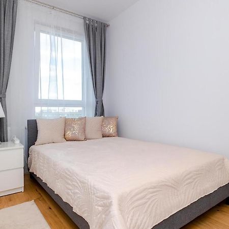 Apart D&K Free Parking Komputerowa 8 Apartment Warsaw Exterior photo