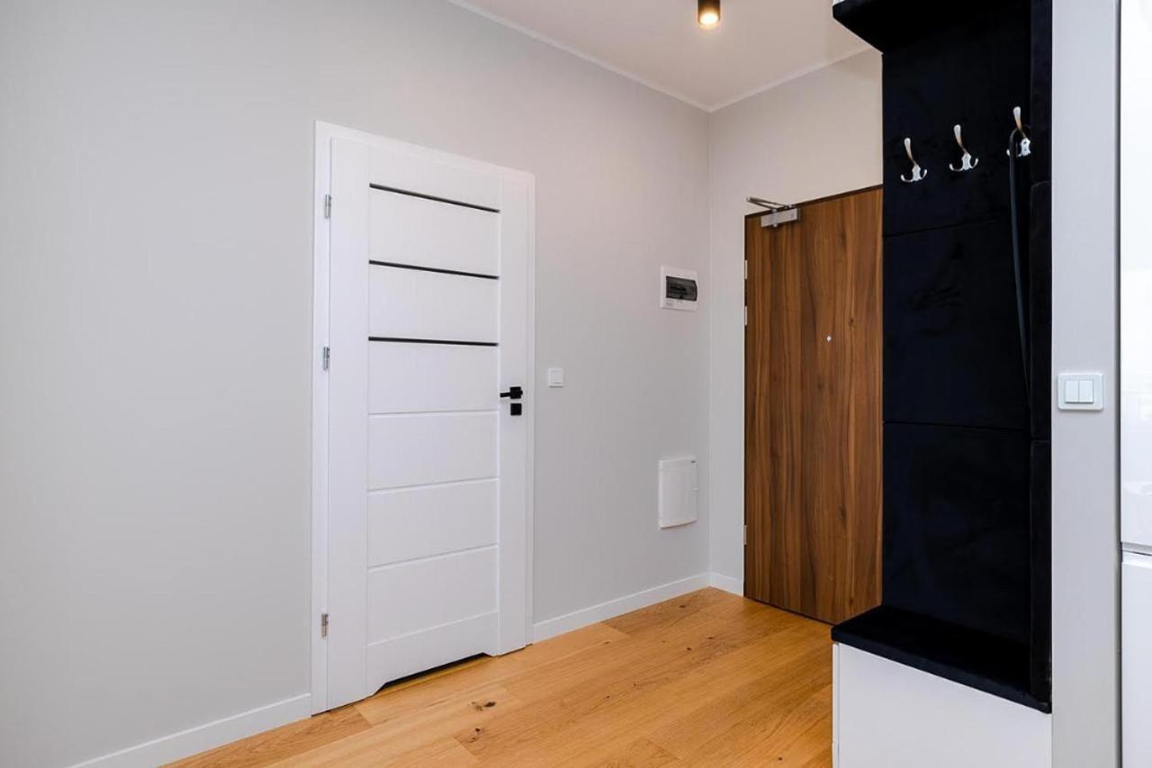 Apart D&K Free Parking Komputerowa 8 Apartment Warsaw Exterior photo