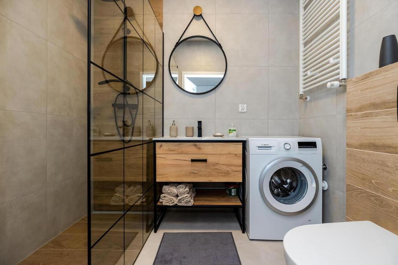 Apart D&K Free Parking Komputerowa 8 Apartment Warsaw Exterior photo
